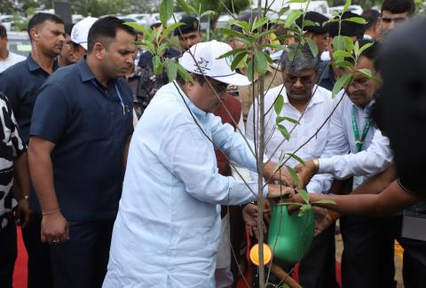 Plantation Drive at Jewar Intersection under 'Ek ped maa ke naam 2.0' Initiative